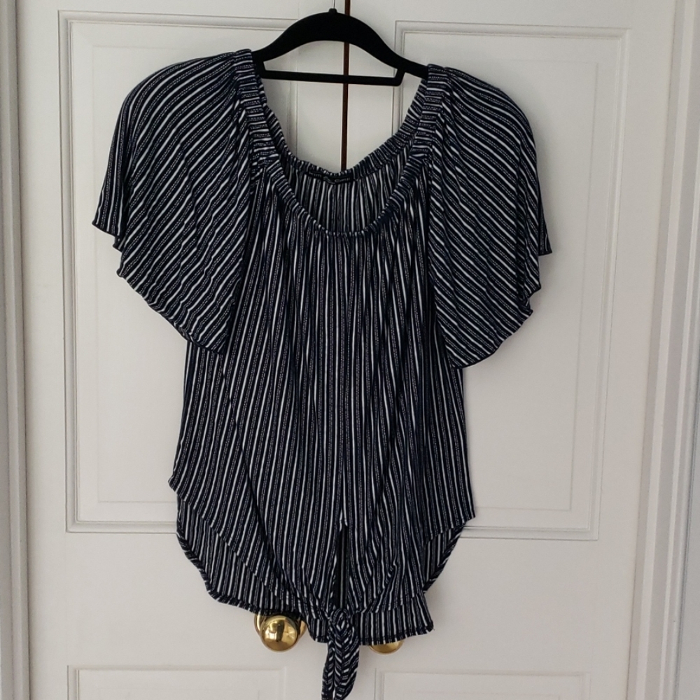 Navy white midriff keyhole tie top with nautical vibe